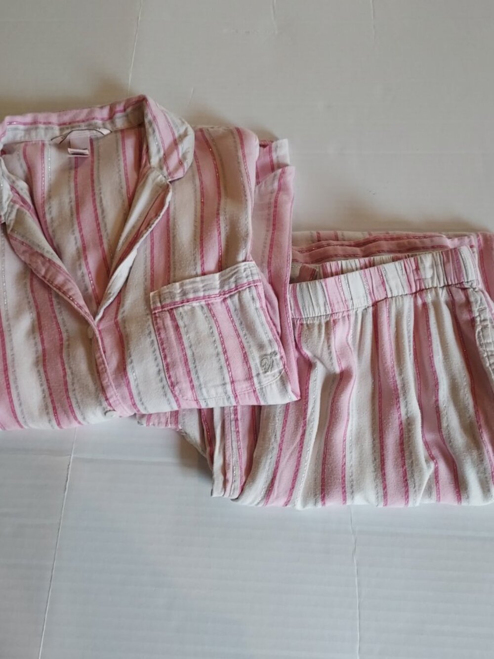 Victoria Secret Pink & White Striped Pajama Set Size Med - Picture 2 of 10